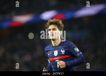 ©PHOTOPQR/LE PARISIEN/LP / Arnaud Journois ; PARIS ; ; FOOTBALL , MATCH DE QUALIFICATION POUR LA coupe DU MONDE FIFA QATAR 2022 , 13/11/2021 , PARIS , PARC DES PRINCES / FRANCE - KAZAKHSTAN / Antoine Griezmann qualificatifs match de football du Groupe D entre la France et le Kazakhstan sur 13 novembre 2021 au stade du Parc des Princes à Paris, France Banque D'Images