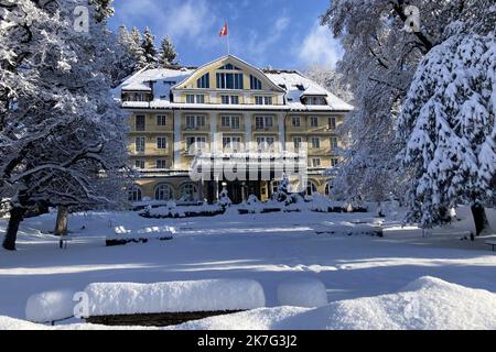 ©françois Glories/MAXPPP - le Grand Bellevue - Gstaad - Swiss Deluxe Hotels. Situé dans un parc au centre de Gstaad, le luxueux hôtel 5 étoiles supérieur (depuis plus de 100 ans), le Grand Bellevue dispose d'un restaurant élégant, le Leonard's, et d'un Grand Spa (plus de 3000 m2 ans). Suisse Gstaad. 13 janvier 2022. Banque D'Images