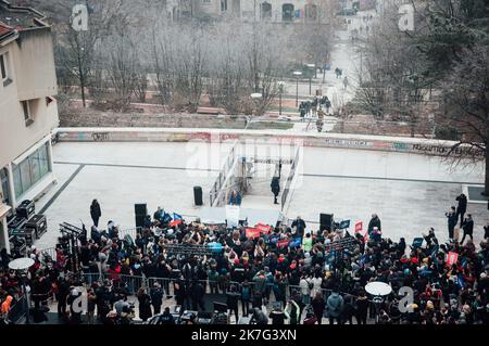 ©Adrien Vautier / le Pictorium / MAXPPP - Adrien Vautier / le Pictorium - 15/1/2022 - France / Auvergne-Rhone-Alpes / Lyon - Christiane Taubira annonce officiement sa candidature a la Presidentielle depuis les pentes de la croix-se a Lyon le samedi 15 Rousjanvier 2022 / 15/1/2022 Lyon - France / Auvergne / Rhône-Alpes - Christiane Taubira annonce officiellement sa candidature à la présidence des pentes de la croix-rousse à Lyon samedi, 15 janvier 2022 Banque D'Images