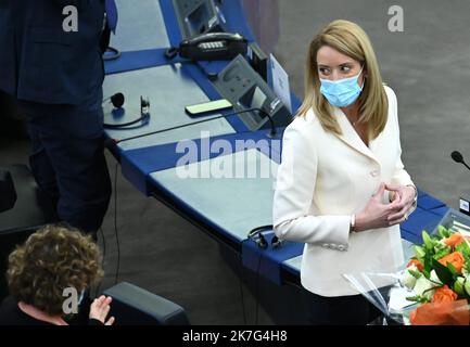 ©PHOTOPQR/l'ALSACE/Jean-Marc LOOS ; Strasbourg ; 18/01/2022 ; Roberta Metsola élée présidente du Parlement européen à Strasbourg le 18 JANVIER 2022 ; - 2022/01/18 - Roberta METSOLA, nouvelle présidente du Parlement européen. Banque D'Images