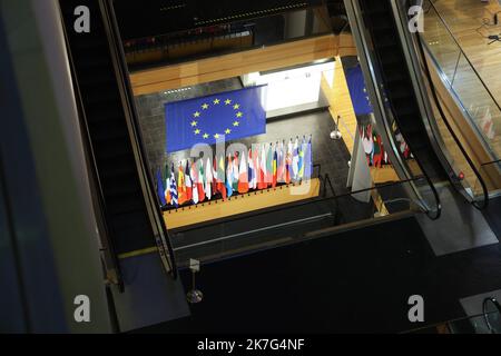 ©PHOTOPQR/l'ALSACE/Jean-Marc LOOS ; Strasbourg ; 18/01/2022 ; le drapeau européen dans le Parlement européen à Strasbourg le 18 janvier 2022. - Le Parlement européen à Strasbourg France 18 janvier 2022 Banque D'Images