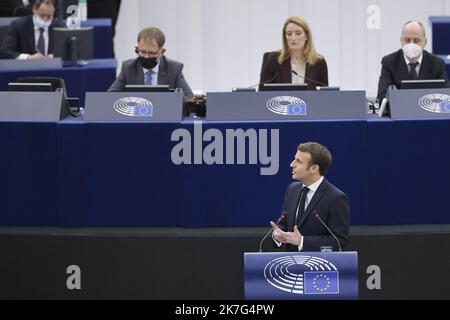 ©PHOTOPQR/DNA/Jean-François BADIAS ; Strasbourg ; 19/01/2022 ; Emmanuel Macron dévant les Européens le président français Emmanuel Macron au siège principal du Parlement européen, à Strasbourg, France, sur 19 janvier 2022. Banque D'Images