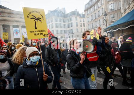 ©Thomas Padilla/MAXPPP - 20/01/2022 ; Paris, FRANCE ; MANIFESTATION DES ENFANTS - Paris, France, jan 20th 2022 grève des enseignants et des travailleurs de l'éducation contre les mesures pandémiques Covid-19 à l'école Banque D'Images