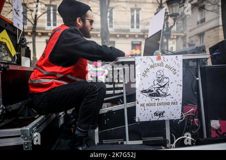 ©Thomas Padilla/MAXPPP - 20/01/2022 ; Paris, FRANCE ; MANIFESTATION DES ENFANTS - Paris, France, jan 20th 2022 grève des enseignants et des travailleurs de l'éducation contre les mesures pandémiques Covid-19 à l'école Banque D'Images