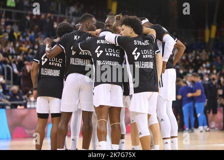 ©Laurent Lairys/MAXPPP - équipe Lyon - Villeurbanne pendant le match Euroligue de Turkish Airlines entre le FC Barcelone et LDLC ASVEL sur 27 janvier 2022 au Palau Blaugrana à Barcelone, Espagne - photo Laurent Lairys / MAXPPP Banque D'Images