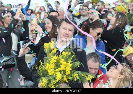 ©PHOTOPQR/NICE MATIN/Patrice Lapoirie ; Nice ; 13/02/2022 ; bataille de fleurs/ Carnaval de Nice/ corso fleuri christian estrosi laura tenoudji Banque D'Images