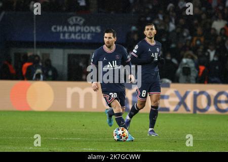 ©PHOTOPQR/LE PARISIEN/Fred Dugit ; Paris ; 15/02/2022 ; Sport Parc des princes (Paris XVIe), le 15 février 2022 8es de finale des champions de la Ligue PSG-Real Madrid photo LP / Fred Dugit Messi Paredes Banque D'Images