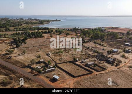 ©Nicolas Remene / le Pictorium/MAXPPP - Selingue 31/01/2022 Nicolas Remene / le Pictorium - 31/1/2022 - Mali / Sikasso / Selingue - vue sur le lac de Selingue dans la région de Sikasso au Mali, le 31 janvier 2022. / 31/1/2022 - Mali / Sikasso / Selingue - vue sur le lac Selingue dans la région de Sikasso au Mali, 31 janvier 2022. Banque D'Images