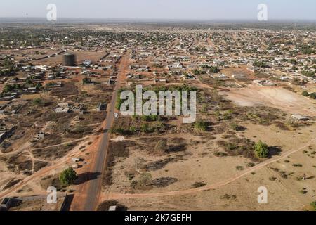 ©Nicolas Remene / le Pictorium/MAXPPP - Selingue 31/01/2022 Nicolas Remene / le Pictorium - 31/1/2022 - Mali / Sikasso / Selingue - vue sur la ville de Selingue dans la région de Sikasso au Mali, le 31 janvier 2022. / 31/1/2022 - Mali / Sikasso / Selingue - vue sur la ville de Selingue dans la région de Sikasso au Mali, 31 janvier 2022. Banque D'Images