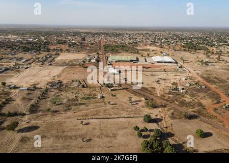 ©Nicolas Remene / le Pictorium/MAXPPP - Selingue 31/01/2022 Nicolas Remene / le Pictorium - 31/1/2022 - Mali / Sikasso / Selingue - vue sur la ville de Selingue dans la région de Sikasso au Mali, le 31 janvier 2022. / 31/1/2022 - Mali / Sikasso / Selingue - vue sur la ville de Selingue dans la région de Sikasso au Mali, 31 janvier 2022. Banque D'Images