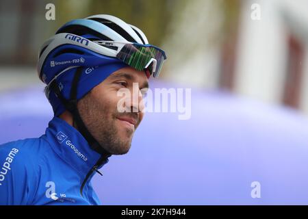 ©Pierre Teyssot/MAXPPP ; TOUR DES ALPES 2022 - course cycliste UCI sous Covid 19 pandémie. Lienz, Autriche sur 22 avril 2022. Etape 5 de Lienz à Lienz, Thibaut Pinot France Groupama - FDJ. Â© Pierre Teyssot / Maxppp Banque D'Images