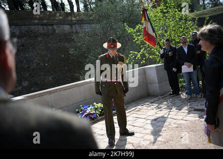 ©PHOTOPQR/VOIX DU NORD/PIERRE ROUANET ; 23/04/2022 ; le Quesnoy, le 23/04/2022. Cérémonie de l'ANZAC (corps de l'armée australienne et néo-zélandaise) Day au Quesnoy (première Guerre mondiale), en présence de militaires et officiels de Nouvelle Zelande. PHOTO PIERRE ROUANET LA VOIX DU NORD le Quesnoy, France, avril 2022 cérémonie de la journée de l'ANZAC (corps de l'armée australienne et néo-zélandaise) au Quesnoy (première Guerre mondiale), en présence de soldats et de responsables néo-zélandais. Banque D'Images