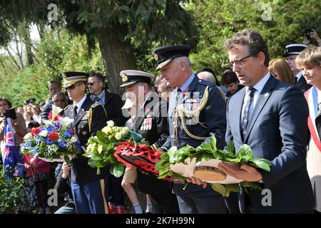 ©PHOTOPQR/VOIX DU NORD/PIERRE ROUANET ; 23/04/2022 ; le Quesnoy, le 23/04/2022. Cérémonie de l'ANZAC (corps de l'armée australienne et néo-zélandaise) Day au Quesnoy (première Guerre mondiale), en présence de militaires et officiels de Nouvelle Zelande. PHOTO PIERRE ROUANET LA VOIX DU NORD le Quesnoy, France, avril 2022 cérémonie de la journée de l'ANZAC (corps de l'armée australienne et néo-zélandaise) au Quesnoy (première Guerre mondiale), en présence de soldats et de responsables néo-zélandais. Banque D'Images