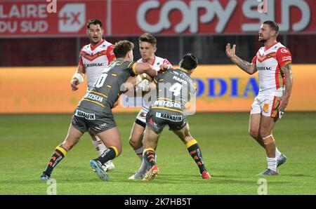 ©PHOTOPQR/L'INDÉPENDANT/CLEMTZ MICHEL ; PERPIGNAN ; 29/04/2022 ; SPORT / RUGBY A XIII / SUPERLEAGUE / CATALANES DRAGONS VS CASTLEFORD TIGERS / STADE GILBERT BRUTUS DE PERPIGNAN / ARTHUR MOURGUE Banque D'Images