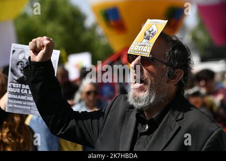 ©Julien Mattia / le Pictorium/MAXPPP - Paris 01/03/2016 Julien Mattia / le Pictorium - 1/3/2016 - France / Ile-de-France / Paris - manifestation traditionnelle du 1er mai a Paris. Les syndicats ne la CGT ont appele au 3eme tour social. / 1/3/2016 - France / Ile-de-France (région) / Paris - manifestation traditionnelle du jour de mai à Paris. Les syndicats, y compris la CGT, ont appelé à un troisième cycle social. Banque D'Images