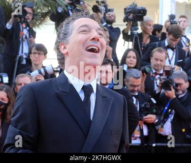 ©PHOTOPQR/NICE MATIN/Frantz Bouton ; Cannes ; 17/05/2022 ; guillaume gallienne arrive à la projection de 'final Cut (Coupez !)' Avant la cérémonie d'ouverture de l'édition 75th du Festival de Cannes à Cannes, dans le sud de la France, sur 17 mai 2022. Banque D'Images