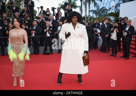 ©PHOTOPQR/LE PARISIEN/Fred Dugit ; Cannes ; 20/05/2022 ; Cuture / Cinéma Palais des festivals à Cannes (06), le 20 mai 2022 montée des marches du film TROIS MILLE ANS DE DÉSIR (TROIS MILLE ans an A T’ATTENDRE) [hors Société] de George Miller Yseult photo LP / Fred Dugit - Festival international du film de Cannes le 20th 2022 mai Banque D'Images