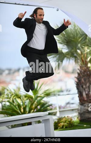 ©franck castel/MAXPPP - 21/05/2022 chronique d'une liaison Passagere Journal d'Une affaire éphémère Photocall - le Festival annuel de Cannes 75th Vincent Macaigne CANNES, FRANCE - MAI 22 Banque D'Images