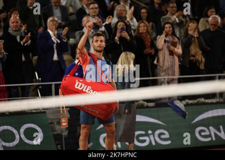 ©PHOTOPQR/LE PARISIEN/Olivier Arandel ; Paris ; 25/05/2022 ; Paris, France Mercredi 25 mai 2022 tennis Roland Garros Corentin Moutet / Rafael Nadal Banque D'Images