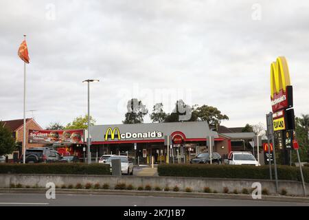 McDonald's Croydon Park, 184-188 Georges River Rd, Croydon Park NSW 2133 Banque D'Images