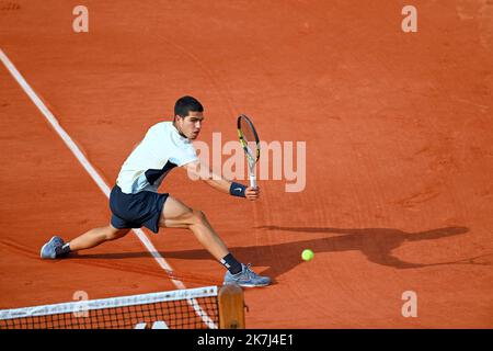 ©FRANCK CASTEL/MAXPPP - 20220005 Roland Garros - jour 10 Carlos ALCARAZ pendant le dixième jour de Roland Garros sur 31 mai 2022 à Paris, France. Banque D'Images