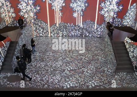 ©PHOTOPQR/LE PARISIEN/ Camille Thiébaud Mathieu ; Paris ; 01/06/2022 ; exposition immersive Polnareff au théâtre le Palais 'Polnarêve' Paris, France, juin 1st 2022 le spectacle immersif du chanteur français Michel Polnareff à Paris se déroulera de 5 mai 2022 à 1 mars 2023, au théâtre du Palais. Banque D'Images