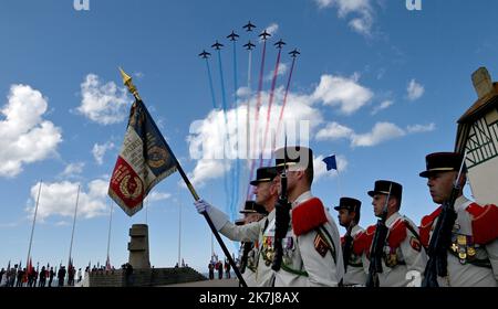 ©PHOTOPQR/OUEST FRANCE/Stéphane Geufroi ; Bernières sur mer ; 06/06/2022 ; Cérémonie internationale du 78E anniversaire du Débargement à Bernières sur mer dans le calvados en présence du ministre des armées Sébastien Lecornu. 78E anniversaire du débarquement en Normandie juin 6th 2022 78th anniversaire du débarquement de Normandie à Bernieres sur Mer, avec le ministre français de la Défense SebastienLecornu Banque D'Images