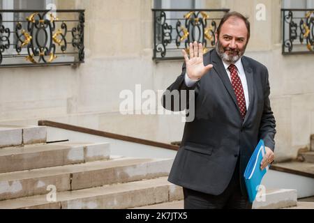 ©Thomas Padilla/MAXPPP - 20/07/2022 ; Paris, France ; SORTIE DU Conseil DES MINISTRES au PALAIS DE l'ELYSEE. FRANÇOIS BRAUN, MINISTRE DE LA SANTE ET DE LA PRÉVENTION. Quittez la réunion hebdomadaire du cabinet au palais présidentiel de l'Elysée à Paris sur 20 juillet 2022. Banque D'Images