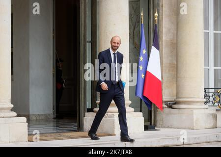 ©Thomas Padilla/MAXPPP - 20/07/2022 ; Paris, France ; SORTIE DU Conseil DES MINISTRES au PALAIS DE l'ELYSEE. STANISLAS GUERINI, MINISTRE DE LA TRANSFORMATION ET DE LA FONCTION PUBLICS. Quittez la réunion hebdomadaire du cabinet au palais présidentiel de l'Elysée à Paris sur 20 juillet 2022. Banque D'Images