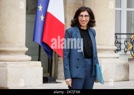 ©Thomas Padilla/MAXPPP - 20/07/2022 ; Paris, France ; SORTIE DU Conseil DES MINISTRES au PALAIS DE l'ELYSEE. RIMA ABDUL MALAK, MINISTRE DE LA CULTURE. Quittez la réunion hebdomadaire du cabinet au palais présidentiel de l'Elysée à Paris sur 20 juillet 2022. Banque D'Images