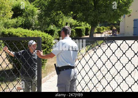 ©PHOTOPQR/LA PROVENCE/DUCLET Stéphane ; Saint-Martin-de-Bromes ; 01/08/2022 ; contrôle de la sécurité avec la police de l'environnement de l'office français de la biodiversité ( OFB ). - Saint Martin de Bromes, sud de la France, août 14st 2022 contrôle de la sécheresse avec la police environnementale du Bureau français de la biodiversité (OFB) qui vérifie si les restrictions à l'utilisation de l'eau sont respectées Banque D'Images