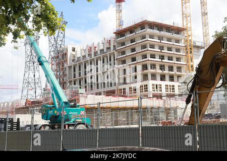 ©PHOTOPQR/LE PARISIEN/pH Lavieille ; SAINT OUEN ; 01/08/2022 ; Illustration du chant du village des athlètes pour les Jeux Olympiques de 2024 implante sur les communes de Saint Ouen et St Denis. - Saint Ouen, France, août 1st 2022 site du village des athlètes pour les Jeux Olympiques de 2024 situé dans les communes de Saint Ouen et St Denis. Banque D'Images