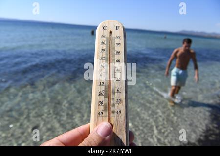 ©Mourad ALLILI/MAXPPP - 04/08/2022 photo illustration canicule mer méditerranée - vague de chaleur, mer Méditerranée, Banque D'Images