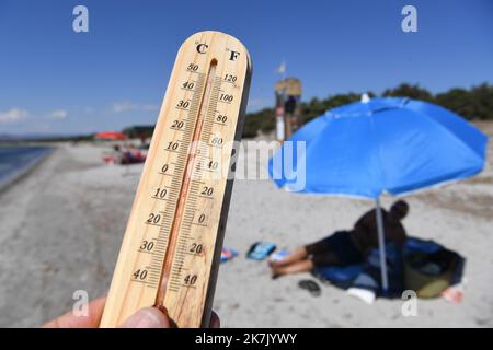 ©Mourad ALLILI/MAXPPP - 04/08/2022 photo illustration canicule mer méditerranée - vague de chaleur, mer Méditerranée, Banque D'Images