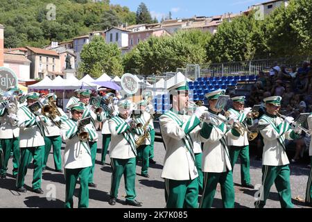 ©PHOTOPQR/LA PROVENCE/DUCLET Stéphane ; digne-les-bains ; 07/08/2022 ; 76 eme corso de la lavande de digne les bains. Fichier de jour. - Digne les bains, France, août 7th 2022 76th Lavender corso en Provence Banque D'Images