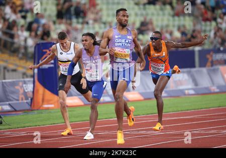 ©Laurent Lairys/MAXPPP - Dylan Borlee de Belgique , Alex Haydock - Wilson et Matthew Hudson - Smith de Grande-Bretagne finale hommes 400m pendant les Championnats européens d'athlétisme 2022 sur 17 août 2022 à Munich, Allemagne - photo Laurent Lairys / ABACAPRESS.COM Banque D'Images