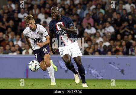 ©PHOTOPQR/LA DEPECHE DU MIDI/MICHEL VIALA ; TOULOUSE ; 31/08/2022 ; DDM- MICHEL VIALA FOOTBALL LIGUE 1 SAISON 2022 2023 LE TOULOUSE FOOTBALL CLUB TFC RECOIT LE PARIS SAINT GERMAIN PSG DALLINGA Banque D'Images