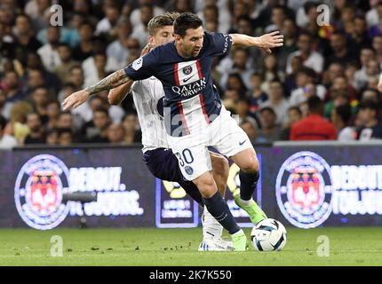 ©PHOTOPQR/LA DEPECHE DU MIDI/MICHEL VIALA ; TOULOUSE ; 31/08/2022 ; DDM- MICHEL VIALA FOOTBALL LIGUE 1 SAISON 2022 2023 LE TOULOUSE FOOTBALL CLUB TFC RECOIT LE PARIS SAINT GERMAIN PSG MESSI Banque D'Images