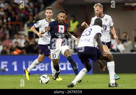 ©PHOTOPQR/LA DEPECHE DU MIDI/MICHEL VIALA ; TOULOUSE ; 31/08/2022 ; DDM- MICHEL VIALA FOOTBALL LIGUE 1 SAISON 2022 2023 LE TOULOUSE FOOTBALL CLUB TFC RECOIT LE PARIS SAINT GERMAIN PSG Banque D'Images