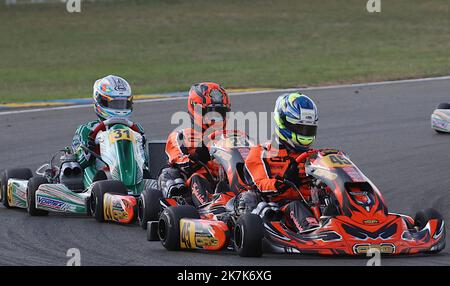 ©OLIVIER BLIN/MAXPPP - 21/02/2021 PHOTO OLIVIER BLIN / MAXPPP / 72 LE MANS / 04 septembre 2022 Karting KZ, finale au championnat du monde sur le circuit international du Mans. 1er Viktor Gustafsson (CRG) 45 2eme Noah Milell (Tony kart) 31 3eme Jeremy Iglesias (CRG) 28 - 2022 CHAMPIONNATS DU MONDE de KARTING FIA - KZ LE MANS (FRA) Banque D'Images