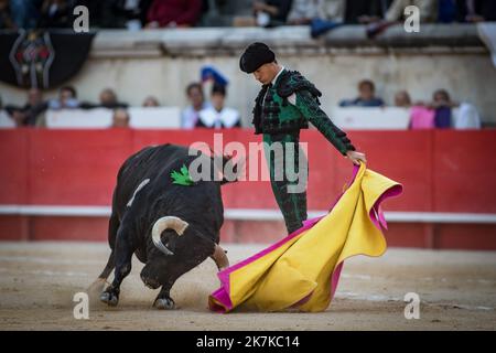 ©JEANCLAUDE.AZRIA/WORLDPICTURES/MAXPPP ; 18 SEPTEMBRE 2022 / NÎMES / GARD / FRANCE / ARENES DE NÎMES / FERIA DES VENDANGES / CORRIDA / DANIEL LUCQUE Banque D'Images