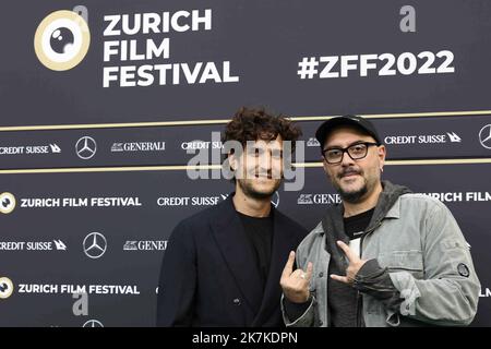 ©Francois Glories/MAXPPP - 23/09/2022 l'acteur français Louis Garrel et le réalisateur russe Kirill Serebrennikov assistent à la photo 'l'innocent' lors du Festival du film de Zurich 18th en Suisse. 23 septembre 2022. Banque D'Images