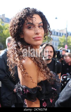 ©Pierre Teyssot/MAXPPP ; 2022 Paris Fashion week S/S 23 invités . Paris, France sur 30 septembre 2022. VIP, modèles et invités arrivée, Jessica AvØdi Verratti €© Pierre Teyssot / Maxppp Banque D'Images