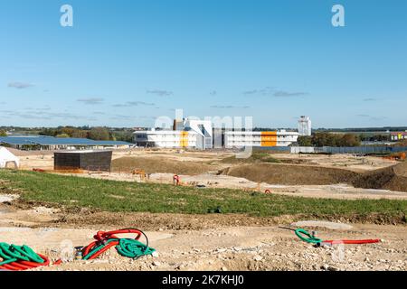 ©PHOTOPQR/LA NOUVELLE RÉPUBLIQUE/Mathieu Herduin mherduin ; POITIERS ; 04/10/2022 ; debut du rôle d'Eco Lodge du Futuroscope a Chasseneuil du Poitou le 4 octobre 2022. Photo NR Mathieu Herduin Banque D'Images