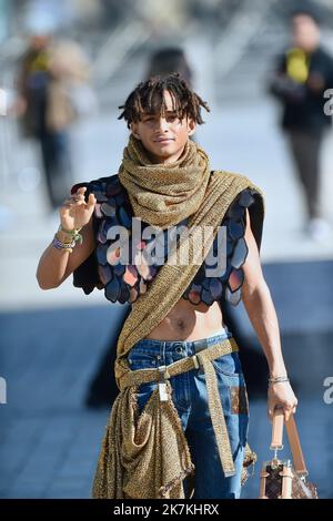 ©Agence Franck Castel/MAXPPP - 04/10/2022 Jaden Smith, Louis Vuitton hors arrivées Paris Fashion week vêtements pour femmes Printemps été 2023 Banque D'Images