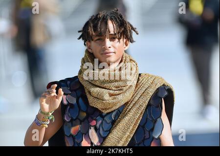 ©Agence Franck Castel/MAXPPP - 04/10/2022 Jaden Smith, Louis Vuitton hors arrivées Paris Fashion week vêtements pour femmes Printemps été 2023 Banque D'Images