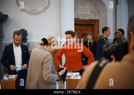 ©Thibault Savary / le Pictorium / MAXPPP - Copenhague 05/10/2022 Thibault Savary / le Pictorium - 5/10/2022 - Danemark / Copenhague - PiaOlsen Dyhr au premier show TV organiser par DR et TV2. / 5/10/2022 - Danemark / Copenhague - Pia Olsen Dyhr, qui s'échauffe avant la première émission télévisée de la campagne. Banque D'Images