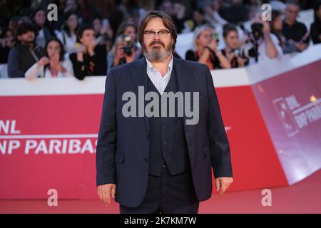 Rome, Italie. 17th octobre 2022. Giuseppe Battiston pour le film 'Guerre - la guerra desiderata' sur tapis rouge pendant les 5th jours du Festival du film de Rome. (Photo par Elena Vizoca/Pacific Press) crédit: Pacific Press Media production Corp./Alay Live News Banque D'Images