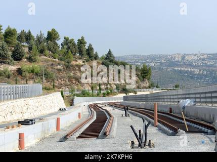 Jérusalem, Israël. Août 2022. Construction de l'extension de la ligne du rail léger de Jérusalem jusqu'à l'hôpital Hadassah Ein Kerem. Banque D'Images