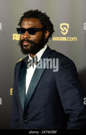 Damso lors de la cérémonie du tapis rouge du ballon d'Or France